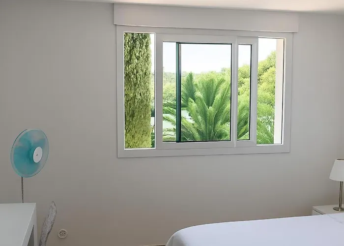 In Tropez, Swimming Pool And Parking Апартаменти *